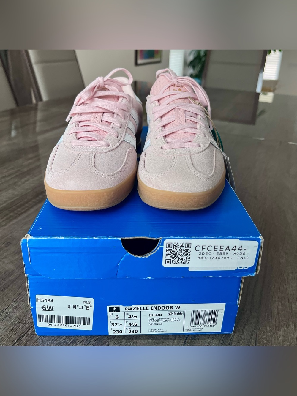 NIB New Adidas Gazelle Indoor shoes Sneakers women Pink 6 - Picture 2 of 6